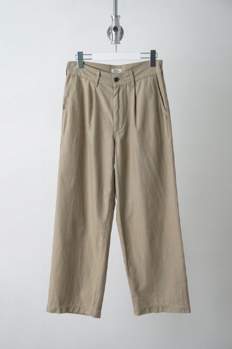 D.M.G wide pants (made in Japan)